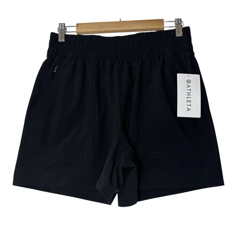 New Athleta Wayfind Short Women's Small  Performance Stretch Black Pockets